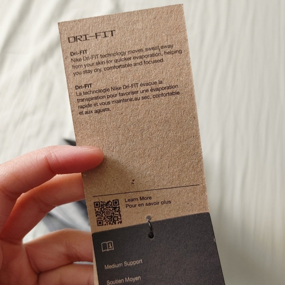 Nike Air Swoosh Medium-Support Sports Bra - Picture 5 of 7